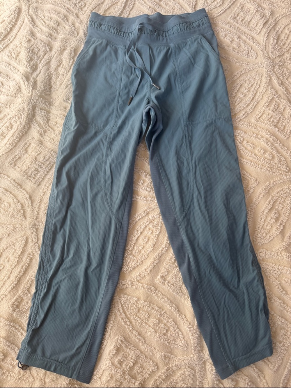 lululemon athletica light blue cropped studio pants size 4